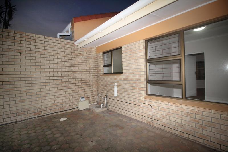 2 Bedroom Property for Sale in Linkside Western Cape